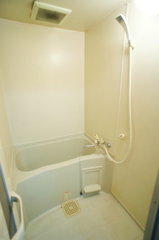 バス・シャワールーム　お風呂です