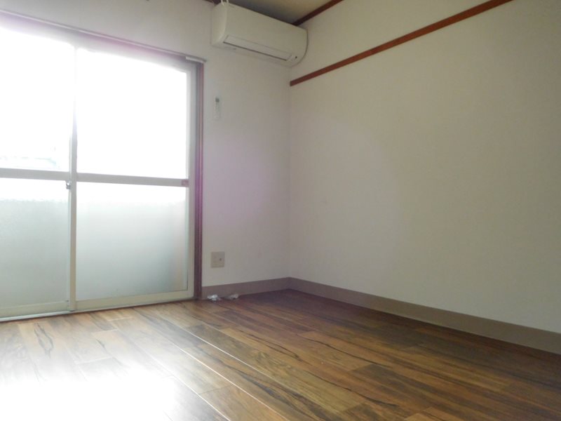 その他部屋・スペース　角部屋のみで窓付