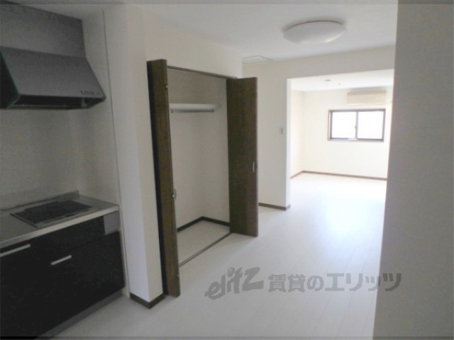 居室・リビング　リビング