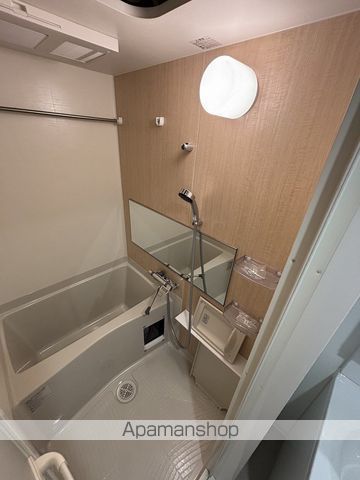 地下鉄中央線 九条駅 徒歩2分 15階建 築1年の風呂写真