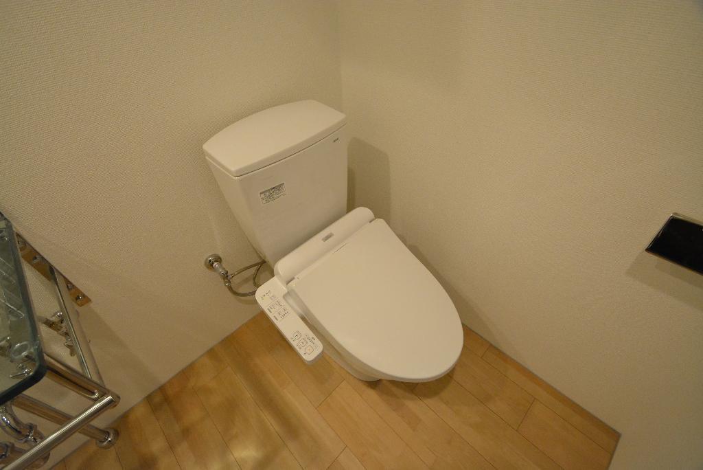 トイレ　シャワー付トイレ