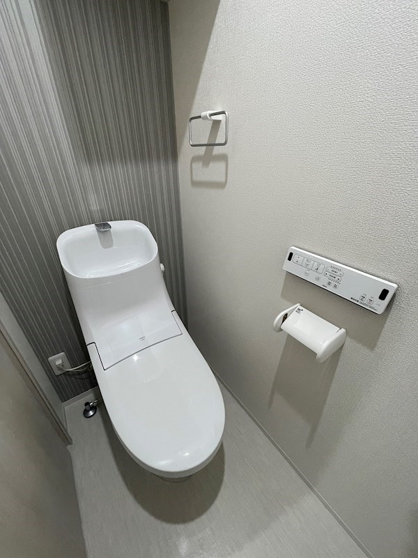 トイレ　※同物件別部屋参考写真