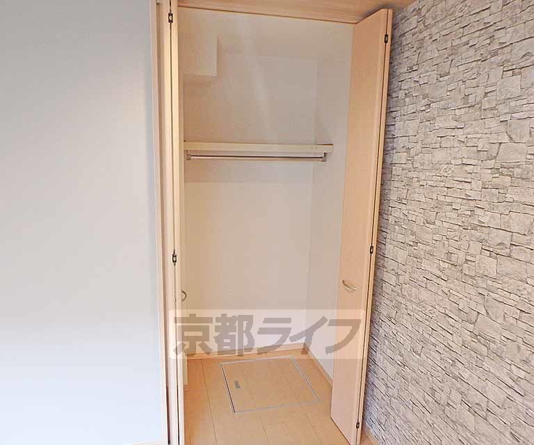 収納　天井高で大容量のクローゼットです。