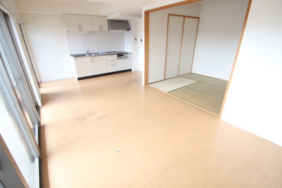 居室・リビング　※別部屋の写真です