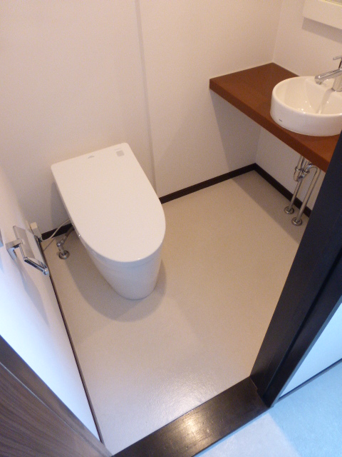 トイレ　トイレ