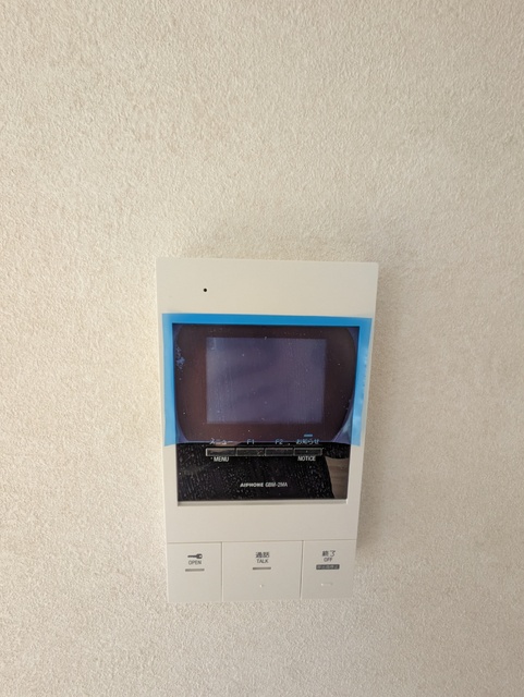 セキュリティ　来客時に安心のモニター付きインターホン有♪