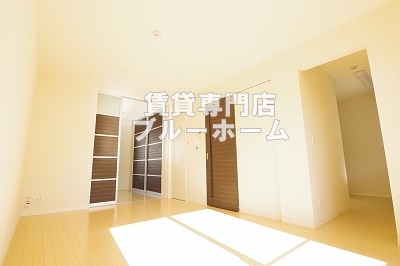 居室・リビング　12帖の広いリビングです！