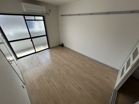 居室・リビング　※別部屋の写真です