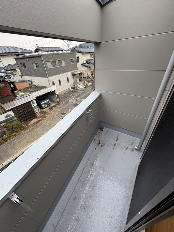 バルコニー　※中部屋タイプ別号室写真