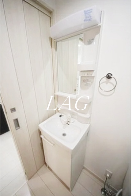 洗面設備　独立洗面台です。