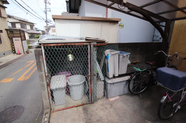 その他　敷地内ゴミ置場