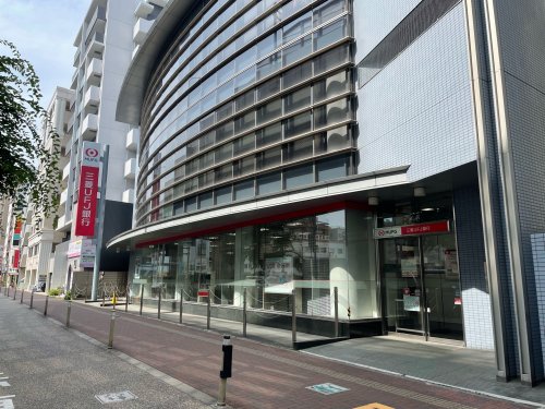 銀行　三菱UFJ銀行尾頭橋支店（銀行）まで631m