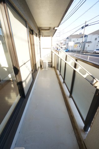 バルコニー　水曜日、営業時間外もご相談ください！