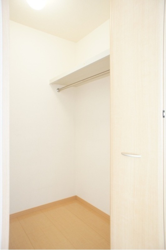 収納　図面と現状が相違がある場合には現状を優先．．．