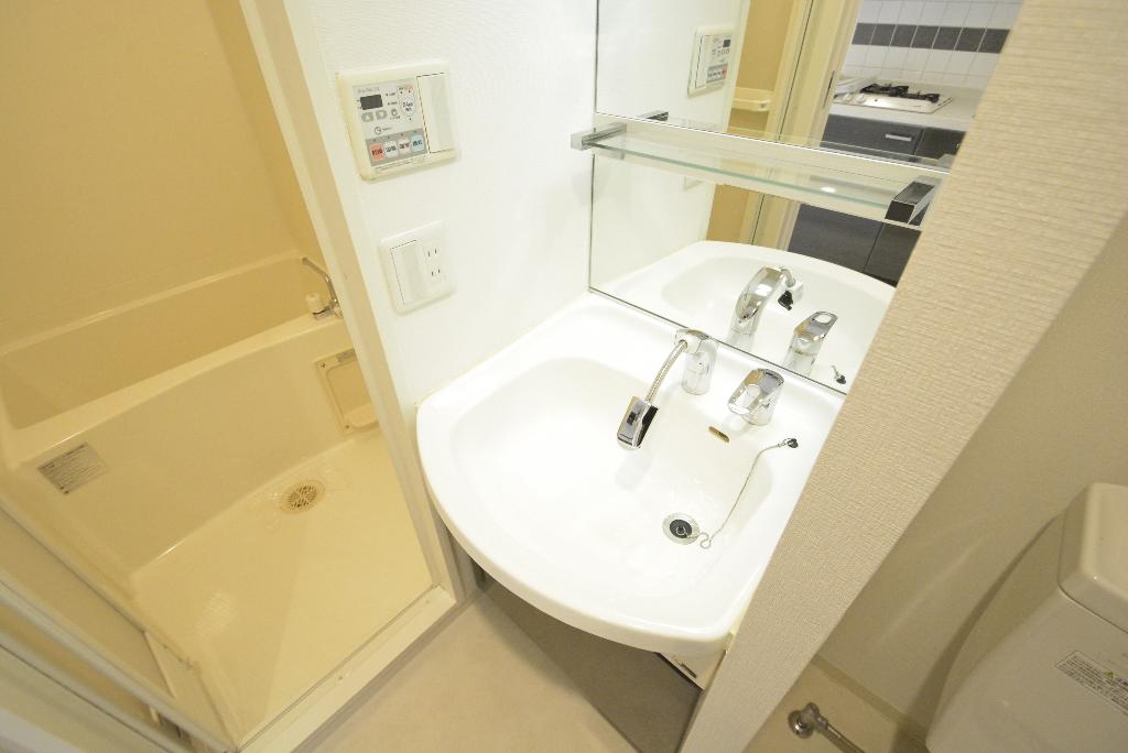 洗面設備　洗髪洗面化粧台