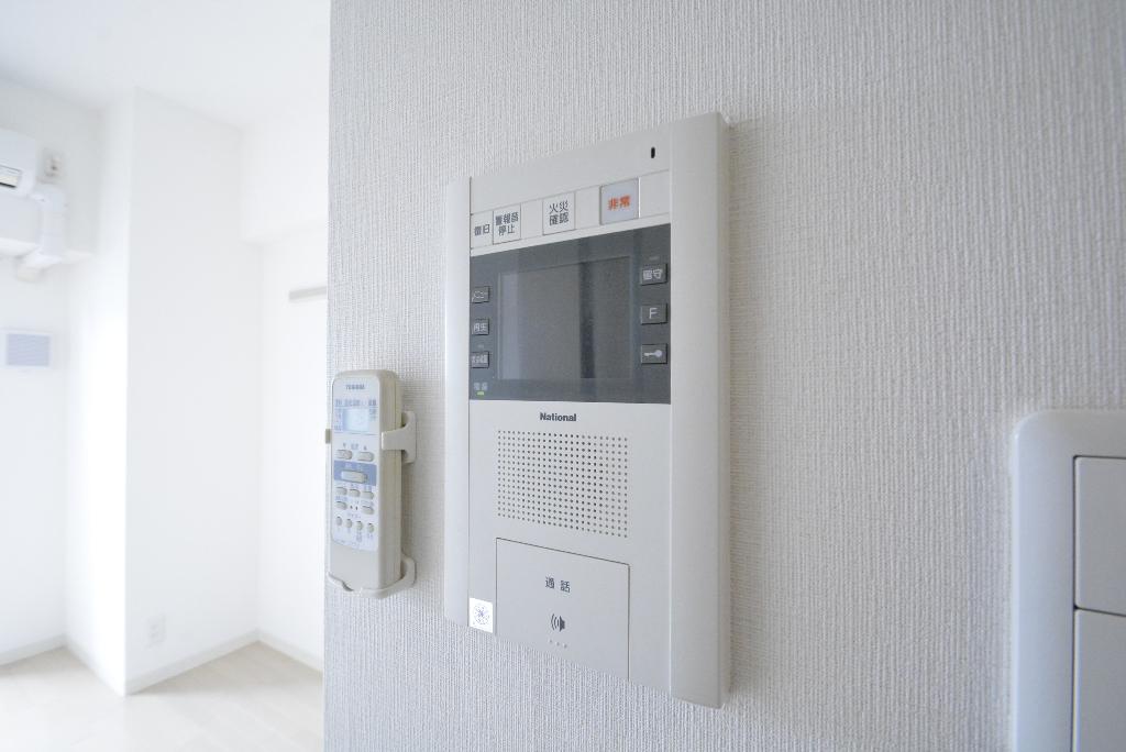 セキュリティ　カメラ付インターホン
