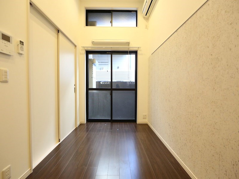 バルコニー　洋室5帖　ロフト4.7帖（収納にも寝室にも使えます）