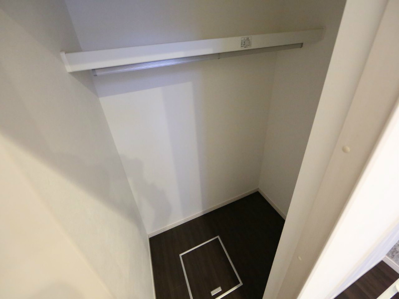 収納　ウォークインクローゼット付（収納充実してます）