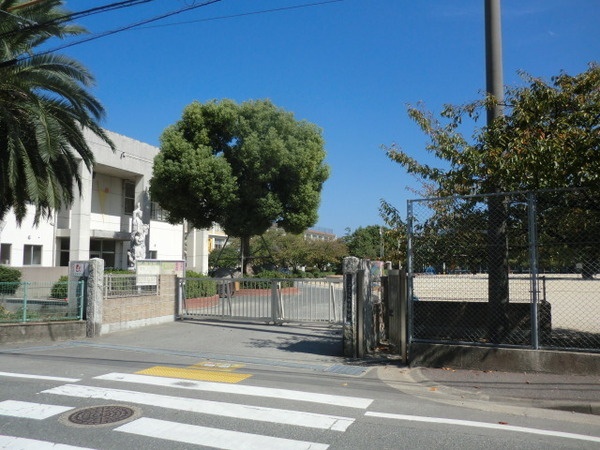 小学校　大野城市立大野小学校（小学校）まで590m