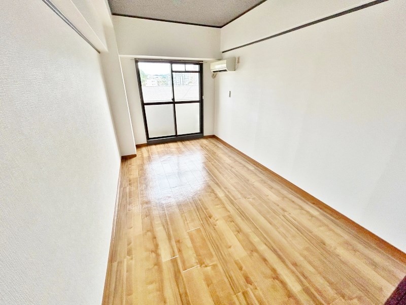 居室・リビング　★洋室8.5帖★