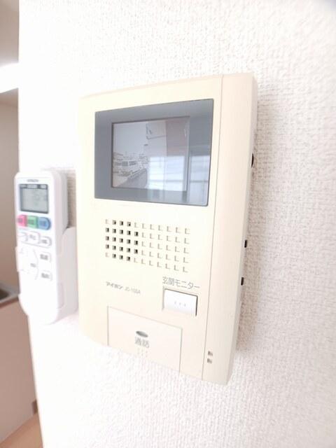 セキュリティ　モニター付きインターホン
