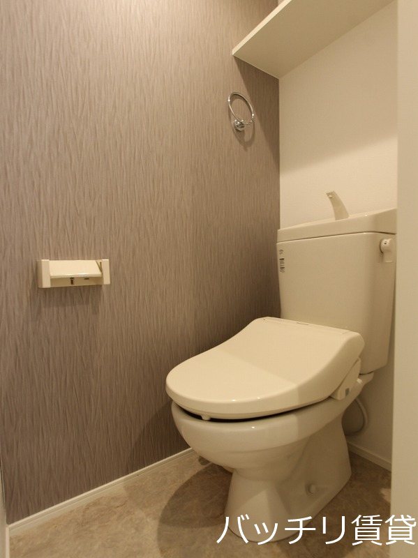 トイレ　同型タイプの為、現状を優先致します。