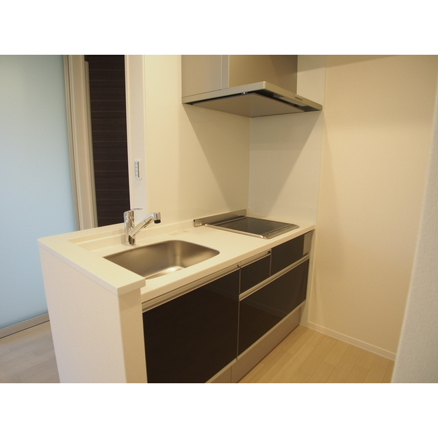 キッチン　２口のＩＨコンロ付きです！