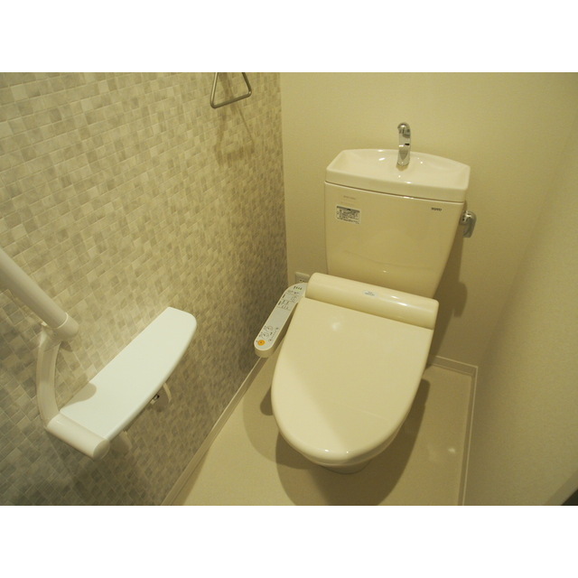 トイレ　ウォシュレットも設置済み！