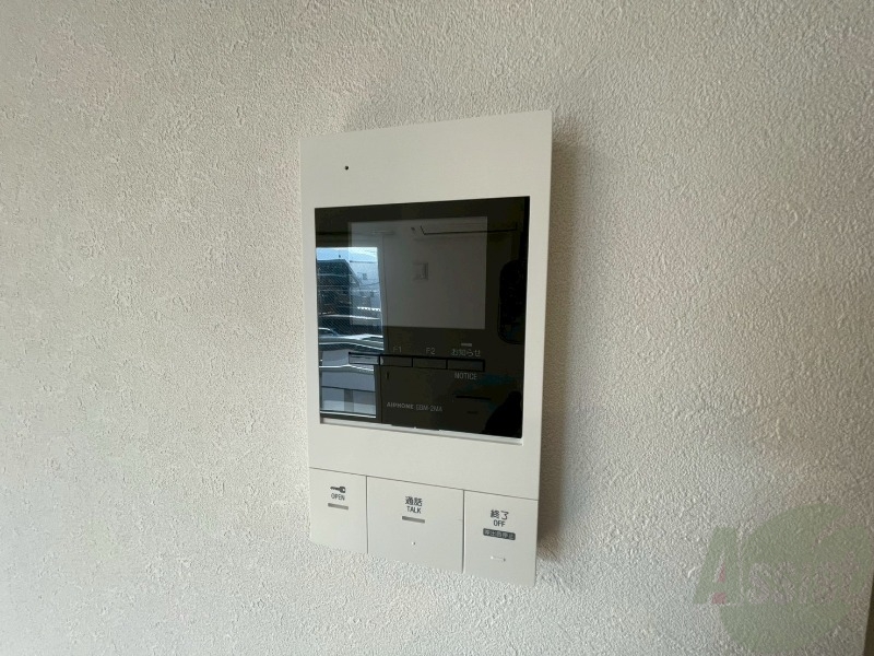 セキュリティ　モニタ付インターホンでセキュリティ面も安心です。