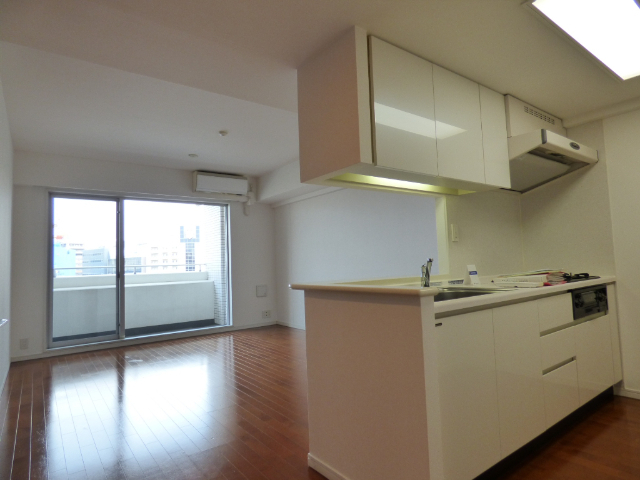 キッチン　３口グリル付きガスコンロ