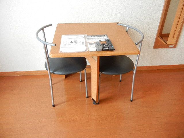 居室・リビング　机・イス