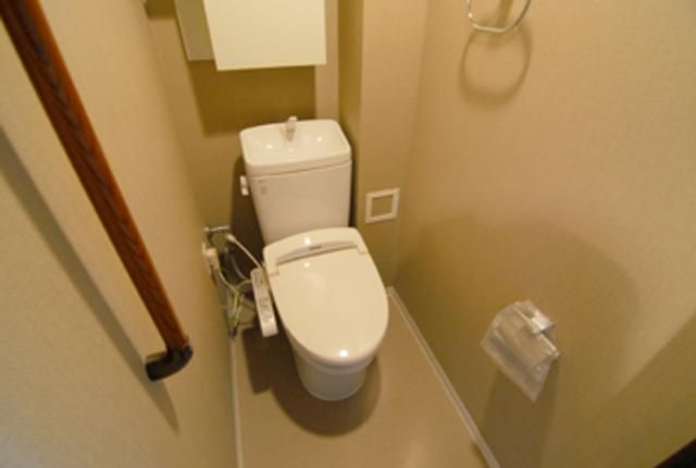 トイレ　ゆったりとした空間のトイレです