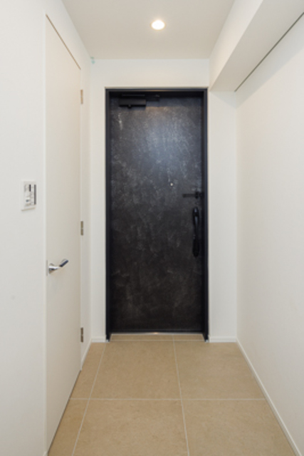 玄関　※写真は同タイプ住戸です。