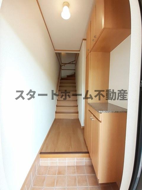 玄関　落ち着いた玄関です