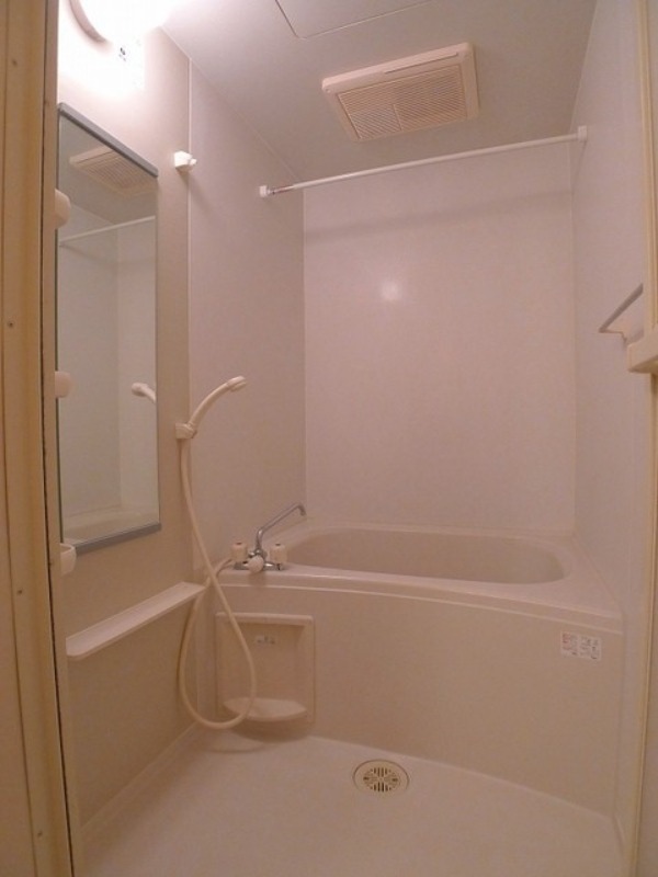 バス・シャワールーム　図面と現状に相違がある場合には現状を優先