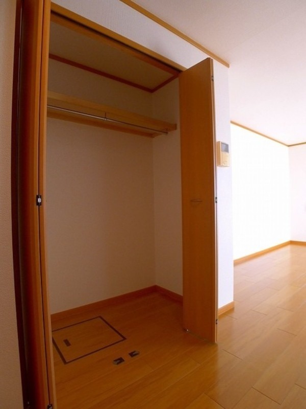 収納　図面と現状に相違がある場合には現状を優先