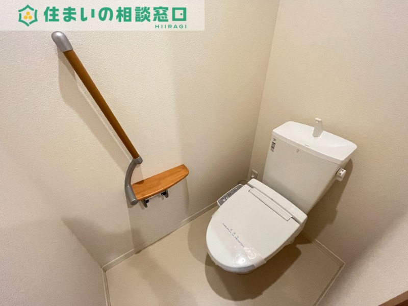 トイレ　同型