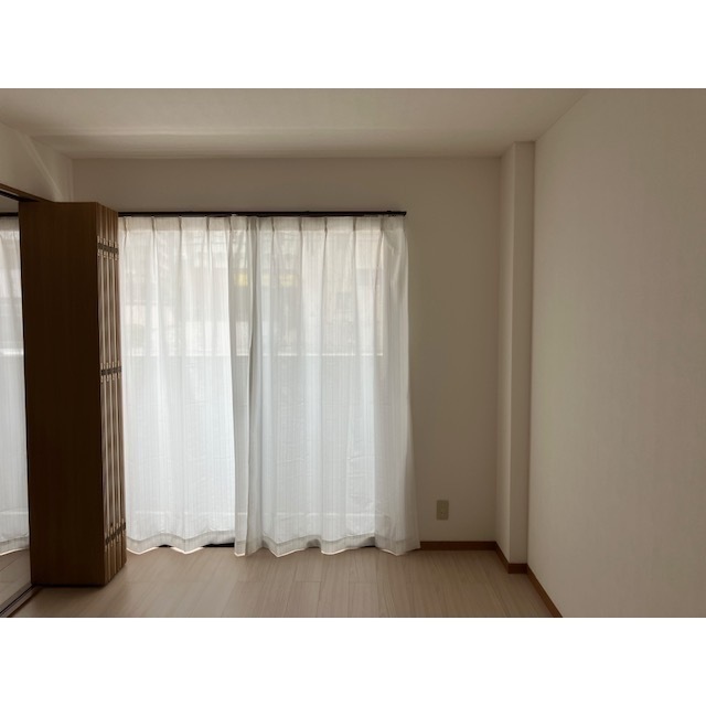 その他部屋・スペース　南側洋室