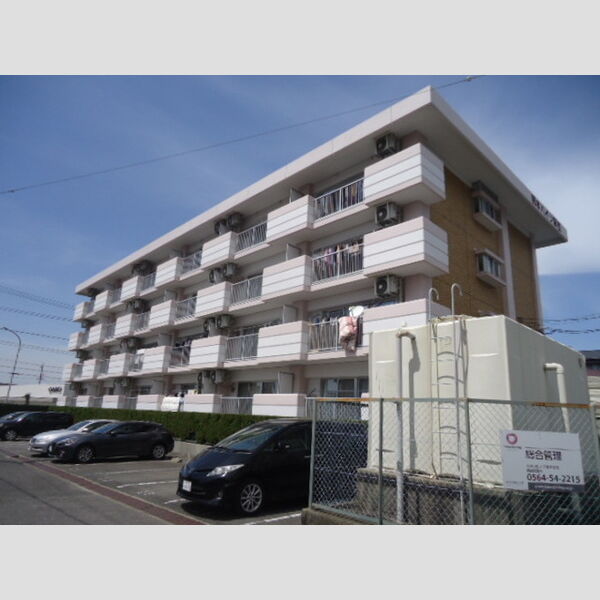 建物外観　南側外観