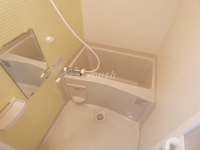 バス・シャワールーム　浴室乾燥機付きのお風呂