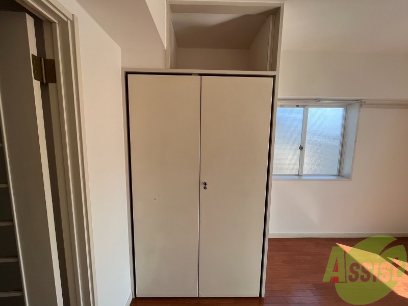 収納　洋室のクローゼット。広さは十分そうです。