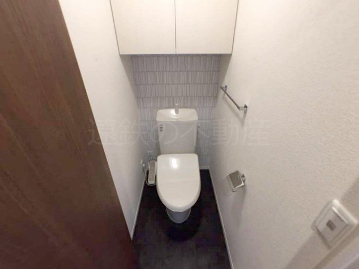 トイレ　※間取り左右反転タイプの写真になります