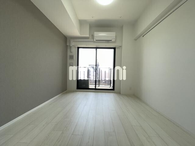 居室・リビング　１０階同一間取り写真