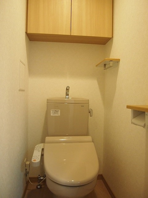 トイレ　シャワートイレ