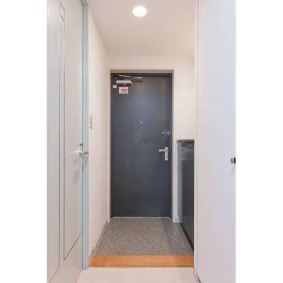 玄関　※別号室参考写真です