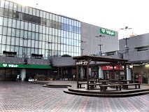 スーパー　サミットストア イースト21店（スーパー）まで614m