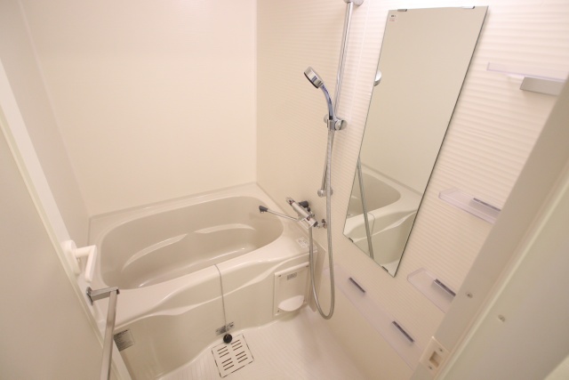 バス・シャワールーム　※別室の参考写真の為、現況優先です。