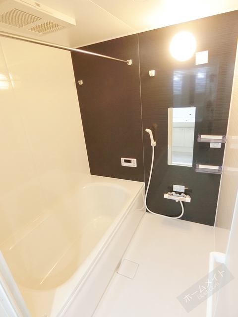 バス・シャワールーム　追い焚き付で寒い日も温まります♪