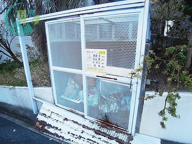 エントランス　六甲ガーデンホームズ(e-Broad光ネット1G無料)