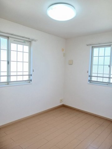 その他部屋・スペース　明るい色調の室内です